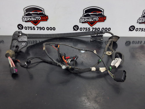 Instalatie usa Volkswagen Sharan (2010-2020) [7N] 2.0 Motorina 2012, 7N0971692AM / USA LATERAL DREAP...