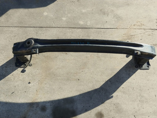 Intaritura armatura bara fata seat toledo 3 2005
