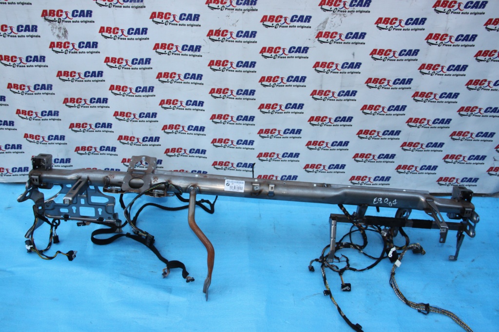 Intaritura plansa bord BMW Seria 3 E90 / E91 model 2007
