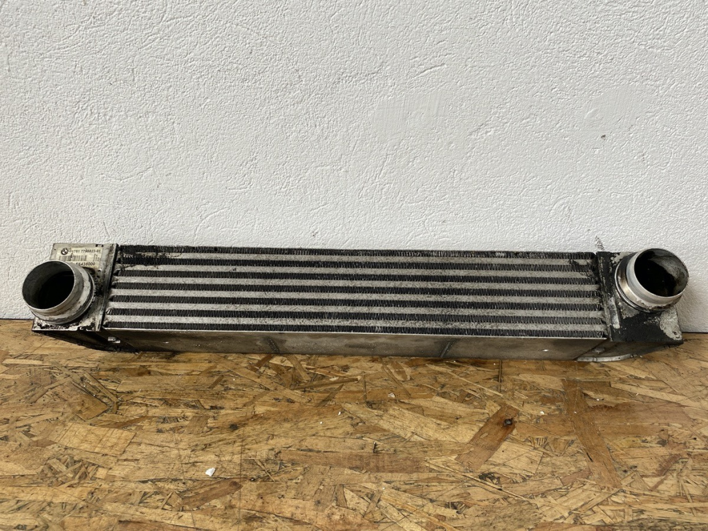 Intercooler BMW E61 combi 2007 (7795823)