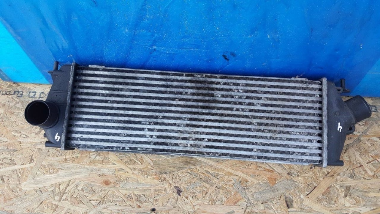Intercooler cod 8200411160c nissan primastar 2.0 dci 115 cai