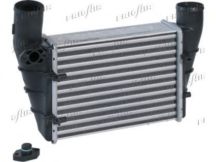 Intercooler, compresor VW PASSAT (3B2) (1996 - 2001) FRIGAIR 0710.3104 piesa NOUA