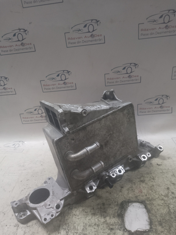 Intercooler cu răcire pe apa Volkswagen Passat B8 2.0 2016, 04L1297766HH