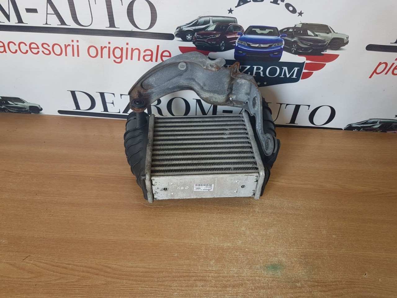 Intercooler dreapta 8e0145806q seat exeo 2.0 tdi caga 143 cai