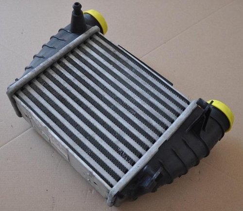 Intercooler dreapta audi a4 b7 2.0 tfsi bgb bwe 200 cai cod 8e0145806m