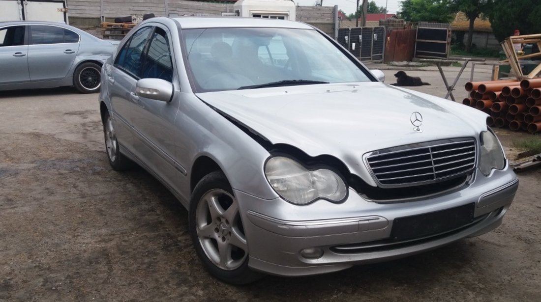 Intercooler Mercedes C-Class W203 2003 sedan 2.2 cdi