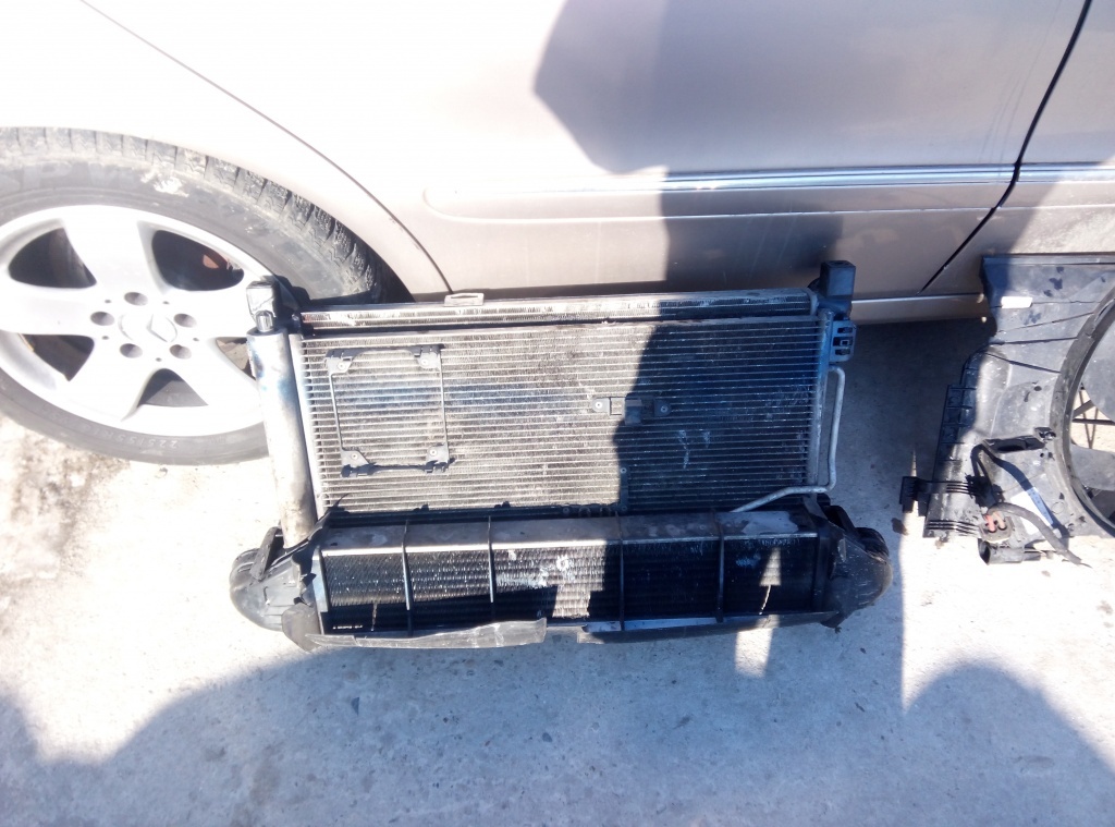 Intercooler Mercedes E class 270 cdi W211