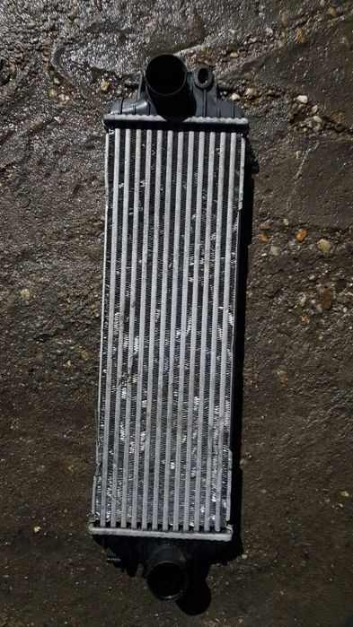 Intercooler Opel Vivaro Nissan Primastar Trafic 1.9 cdti dci VLD477