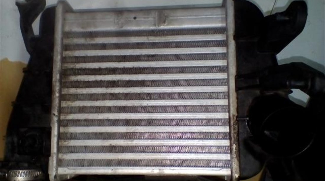 Intercooler partea stanga Audi A4 B7 An 2005 2006 2007 3.0 TDI