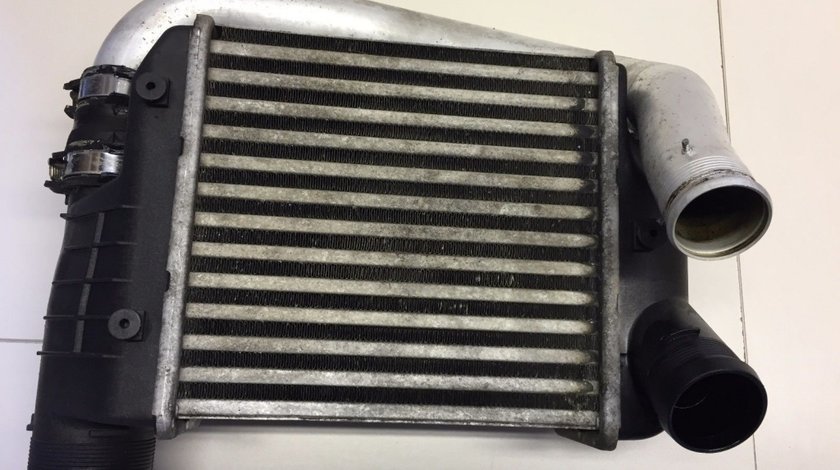 Intercooler stanga Audi A6 4F 3.0 TDI QUATTRO