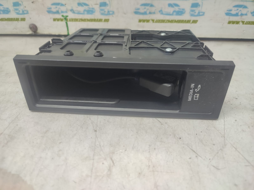 Interfata multimedia 5n0035344d Volkswagen VW Golf 6 [2008 - 2015] 1.6 tdi CAYC