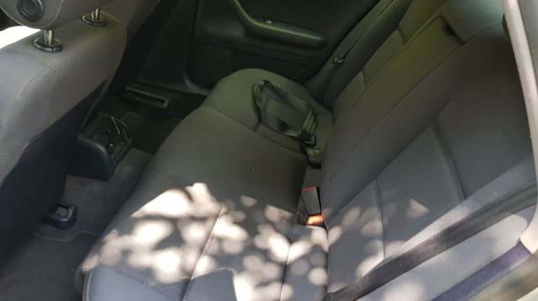 Interior Audi A4 2002 (scaune si banchete)