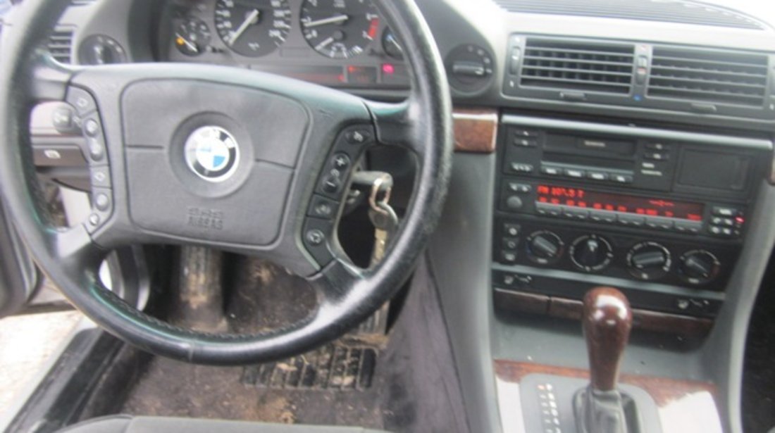 Interior BMW E38 728i 1995