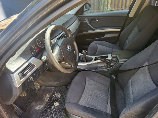 Interior BMW E90 2006; Sedan (textil, fara incalzire)