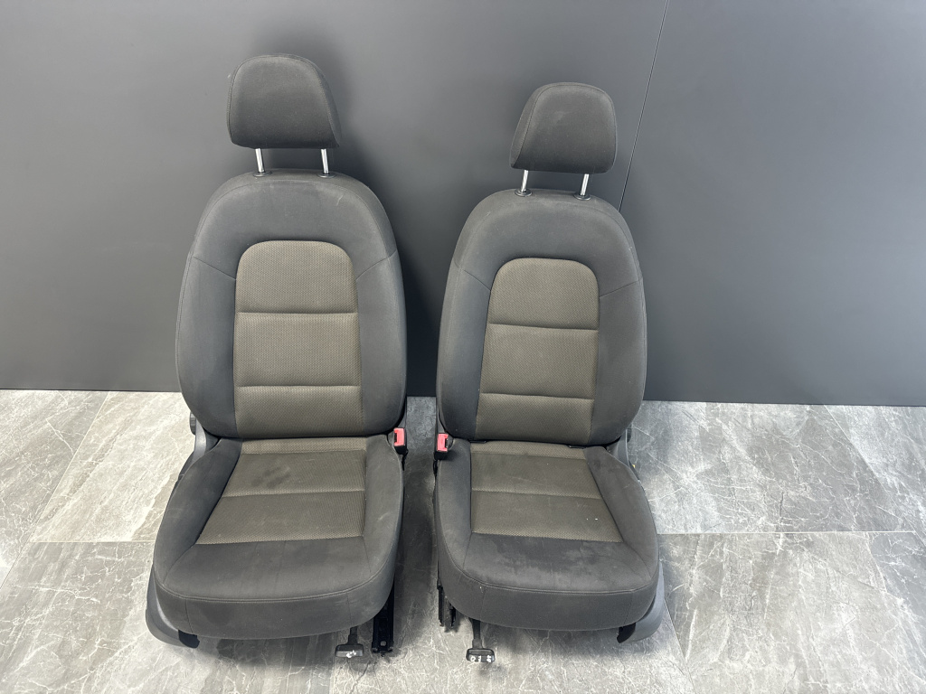 Interior complet Audi Q3 (2011-2017) [8U] 2.0 Motorina 2012, DOAR SCAUNE FATA