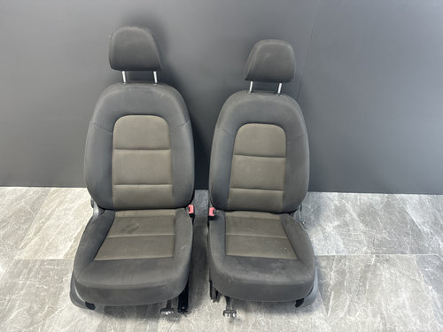 Interior complet Audi Q3 (2011-2017) [8U] 2.0 Motorina 2012, DOAR SCAUNE FATA