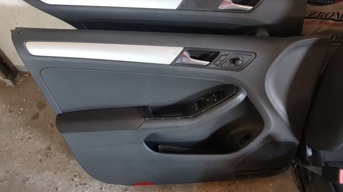 Interior complet cu incalzire scaune VW Jetta 4 Facelift 2014-2018