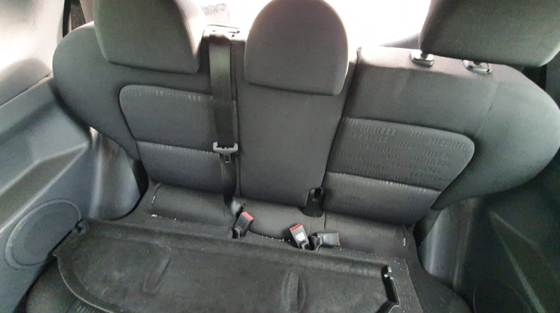 Interior complet Mitsubishi Colt 2006 4 hatchback 1.1 benzina