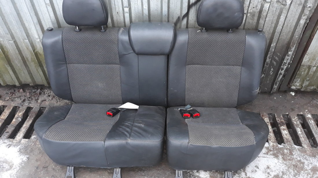 Interior Complet Opel Frontera B 1991 2004 in 4 Usi Semipiele