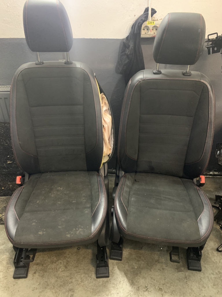 Interior Complet Piele Și Material Textil Ford Ecosport 1.0 Benzina 2019, AIRBAG STANGA SCAUN SĂRIT