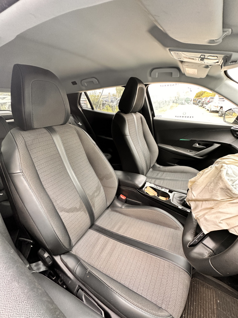 Interior Complet Piele Și Material Textil Peugeot 2008 1.2 Benzina 2024, -