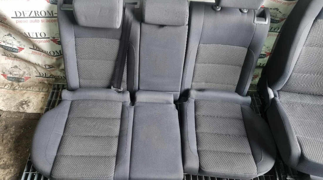 Interior complet (scaune fata textil cu incalzire + banchete, fete usi) VW Golf 6 Variant