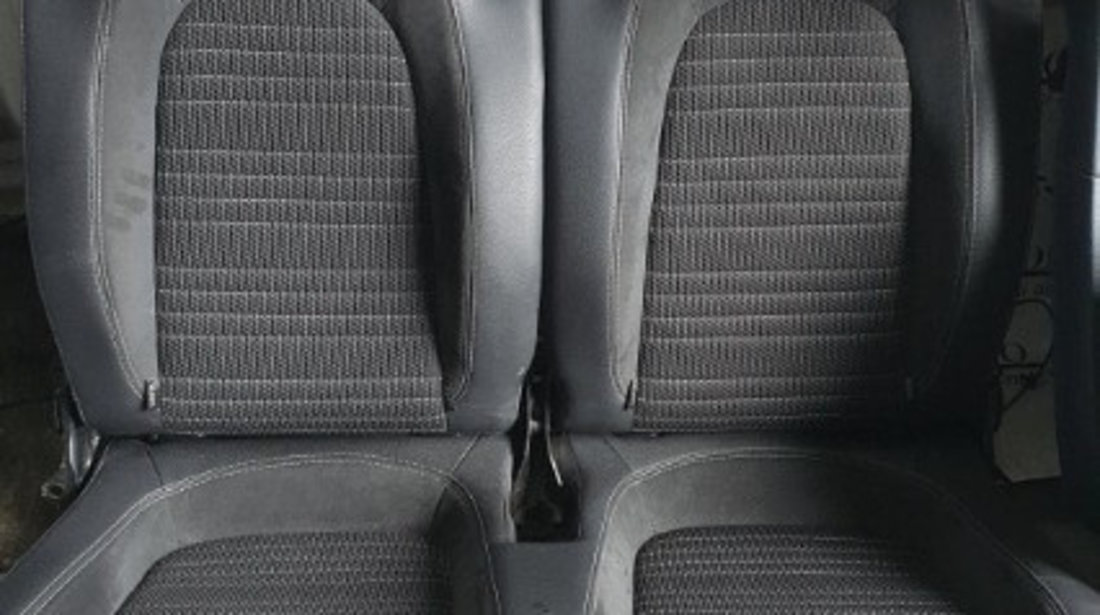 Interior complet (scaune piele+alcantara, fete usi, stalpi, plafon negru, cotiera) VW Scirocco III Facelift