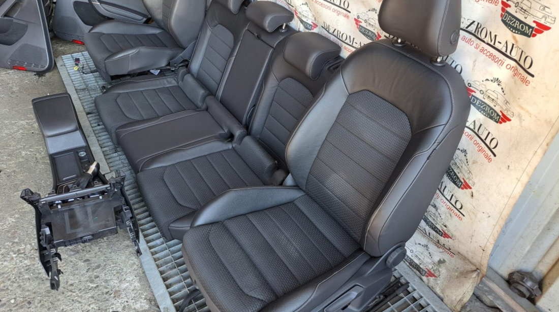 Interior Complet Semi-piele cu incalzire si masaj,fete usi cu lumini ambientale Vw Golf 7 Hatchback