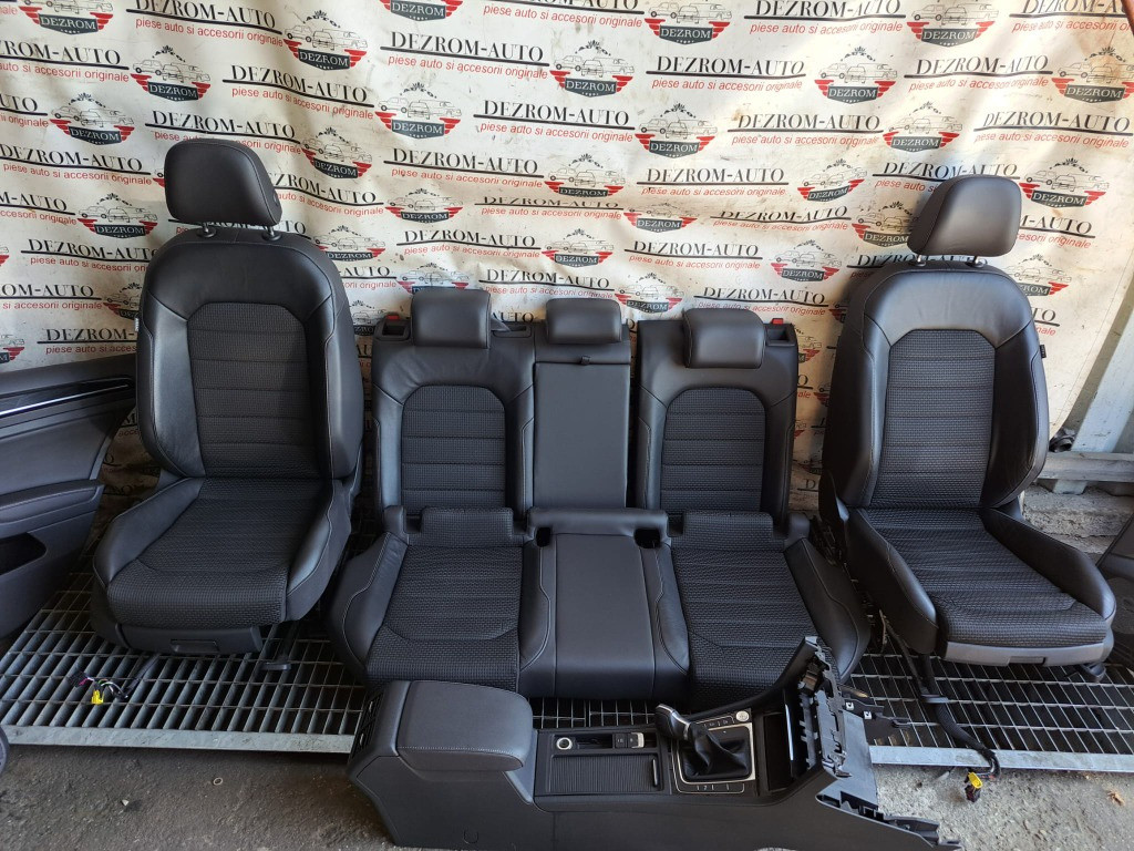 Interior Complet Semi-piele cu incalzire si masaj,fete usi cu lumini ambientale Vw Golf 7 Hatchback