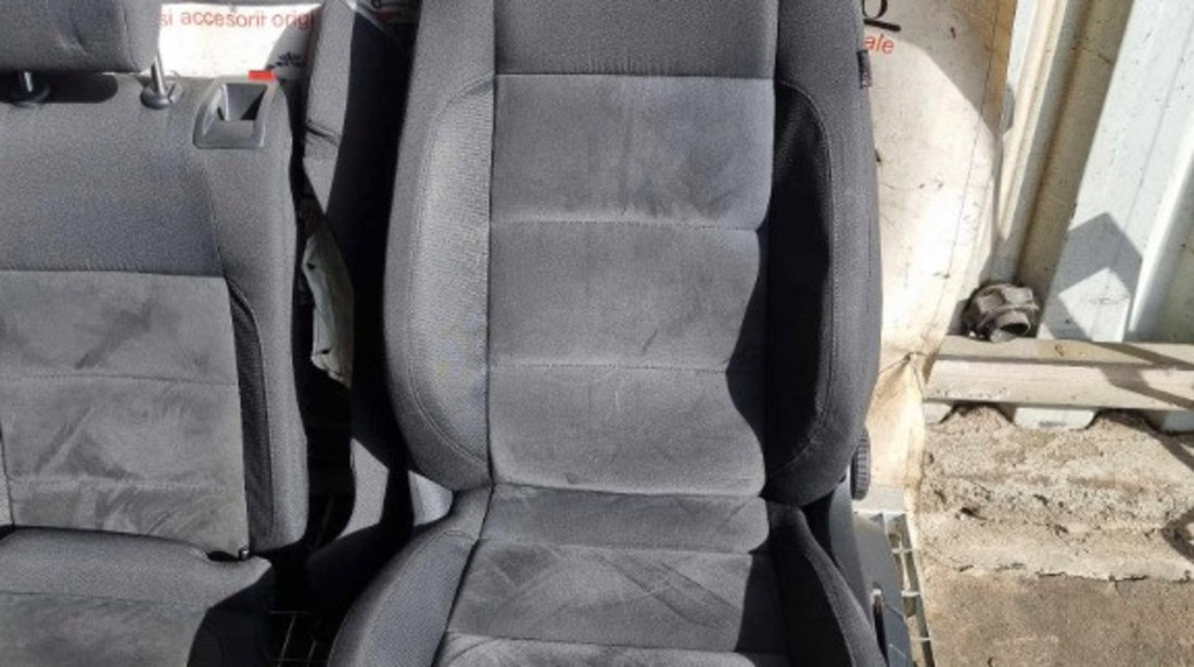 Interior complet textil + alcantara (scaune fata cu incalzire, banchete, fete usi, cotiera) VW Golf 6 Variant