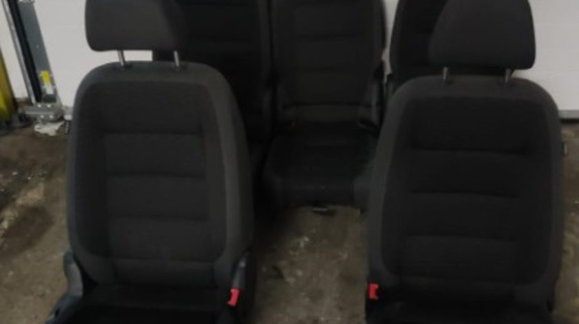 Interior complet textil cu incalzire fata Vw Touran 1.6 TDI cod motor CAY an 2008