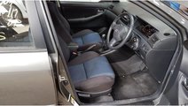 Interior complet Toyota Corolla 2005 hatchback 1.3...