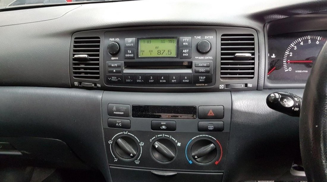 Interior complet Toyota Corolla 2005 hatchback 1.39 benzina ZZE120