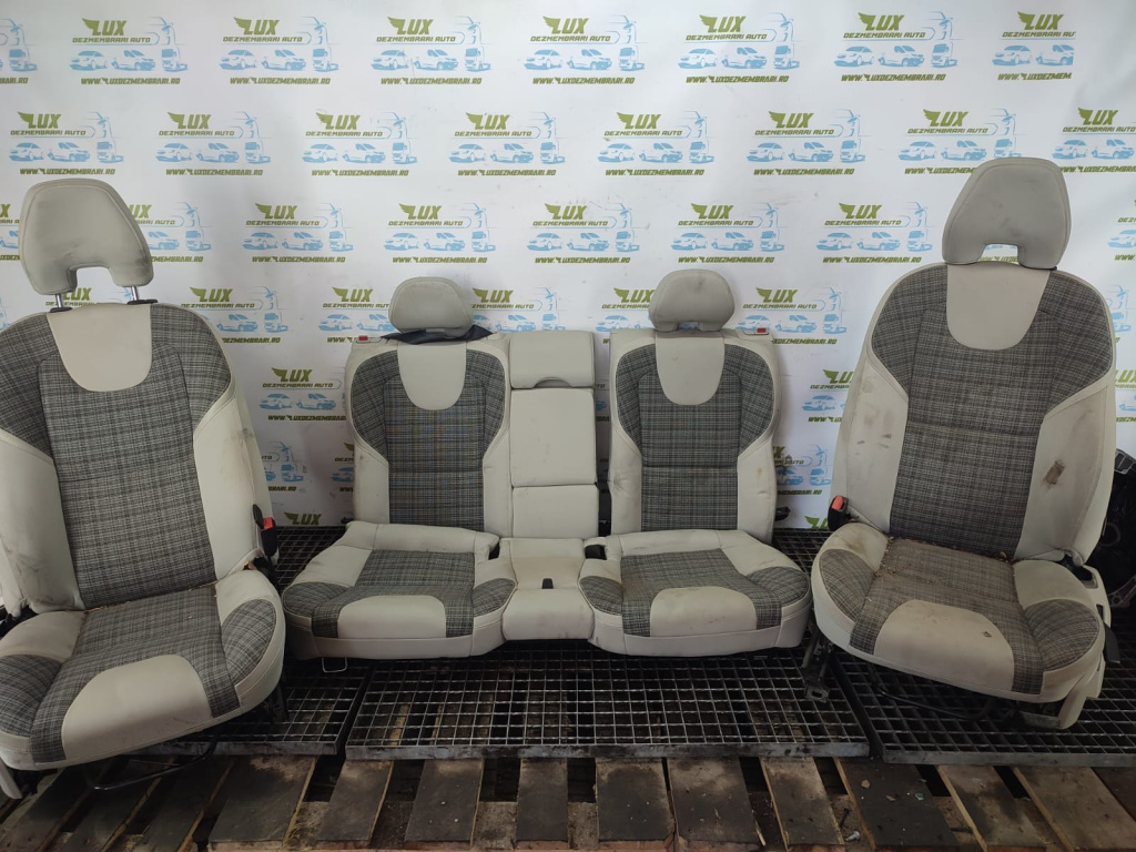 Interior complet Volvo V40 2 [facelift] [2016 - 2020] 2.0 d2 D4204T8