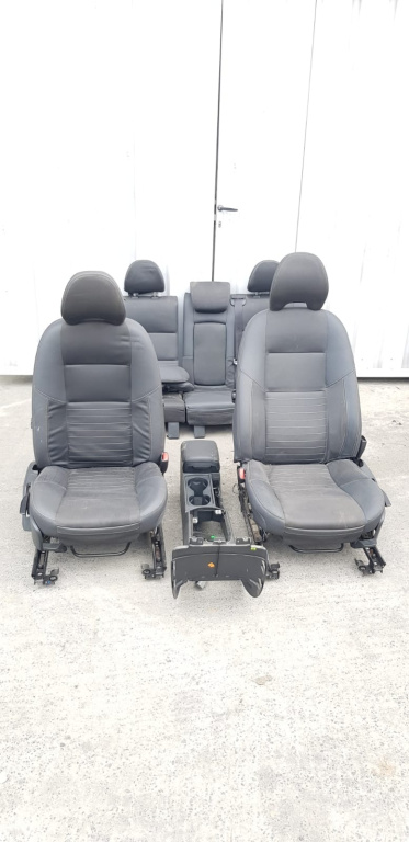 Interior Complet Volvo V50 (Mw) 2004-2012 2.0 D D 4204 T Motorina