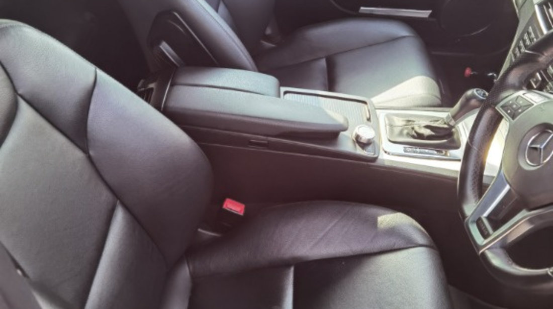 Interior cu incalzire amg Mercedes C250 cdi w204 facelift