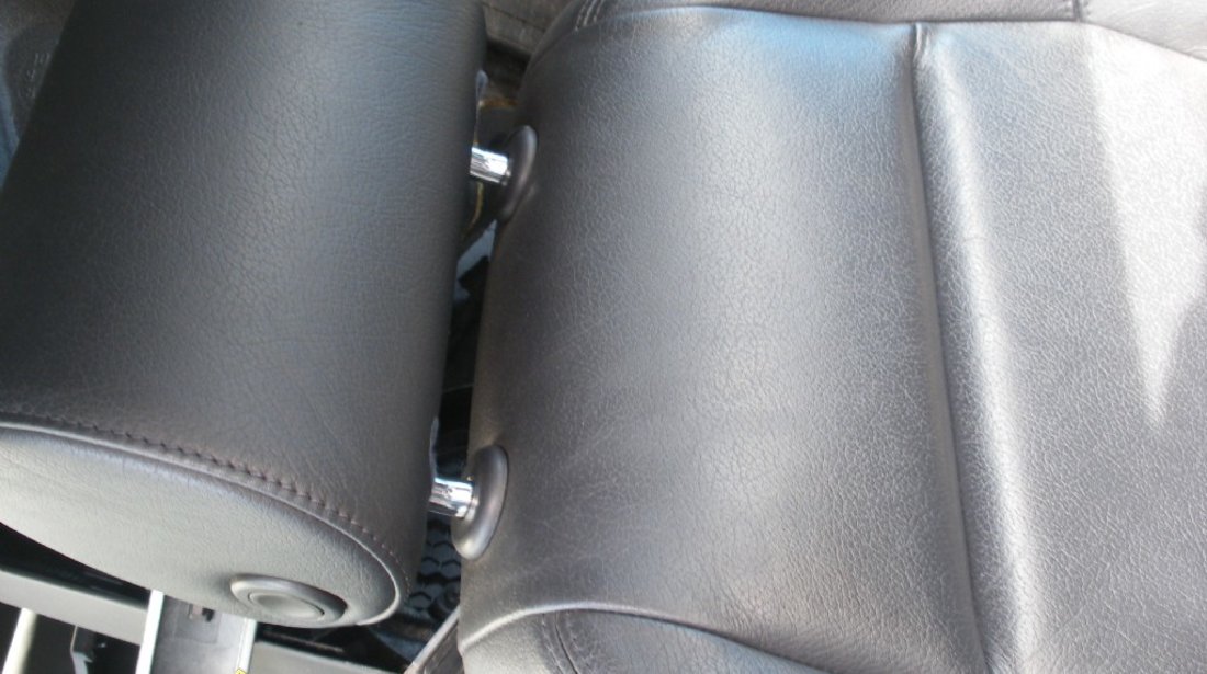 Interior de piele neagra Audi A6