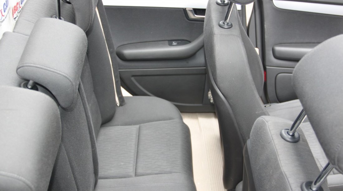 Interior din material textil cu incalzire Audi A4 B7 8E Avant model 2007