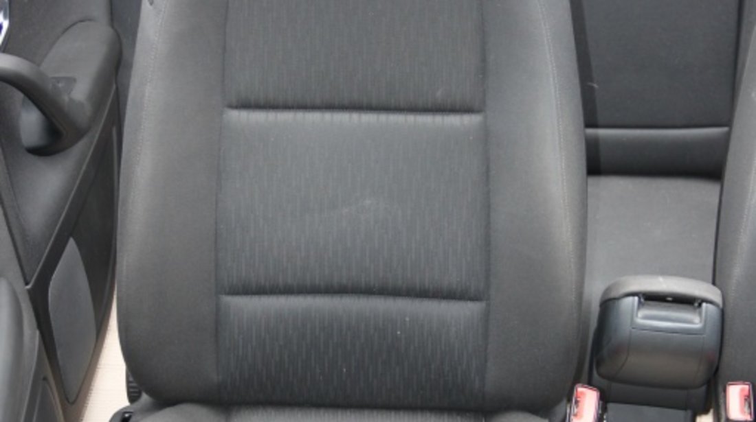 Interior din material textil cu incalzire Audi A4 B7 8E Avant model 2007