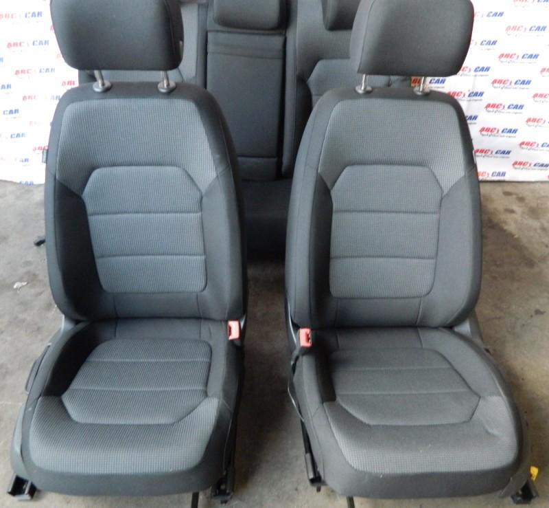 Interior din material Volkswagen Passat B7 2010-2014