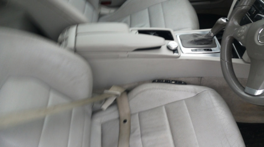 Interior gri incalzire ventilatie mercedes e250 coupe w207 in stare foarte buna