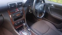 Interior Mercedes C220 W203