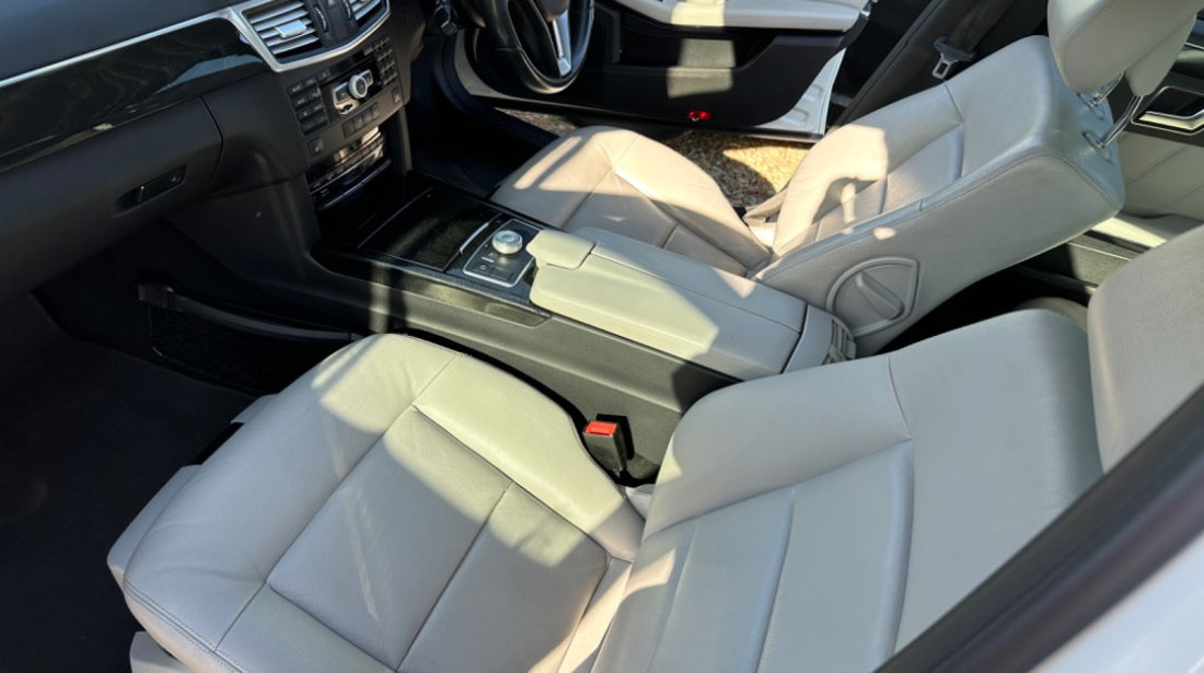 Interior Mercedes e class w212 piele in stare foarte buna cu încălzire