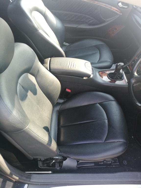 Interior negru Mercedes CLK240 W209