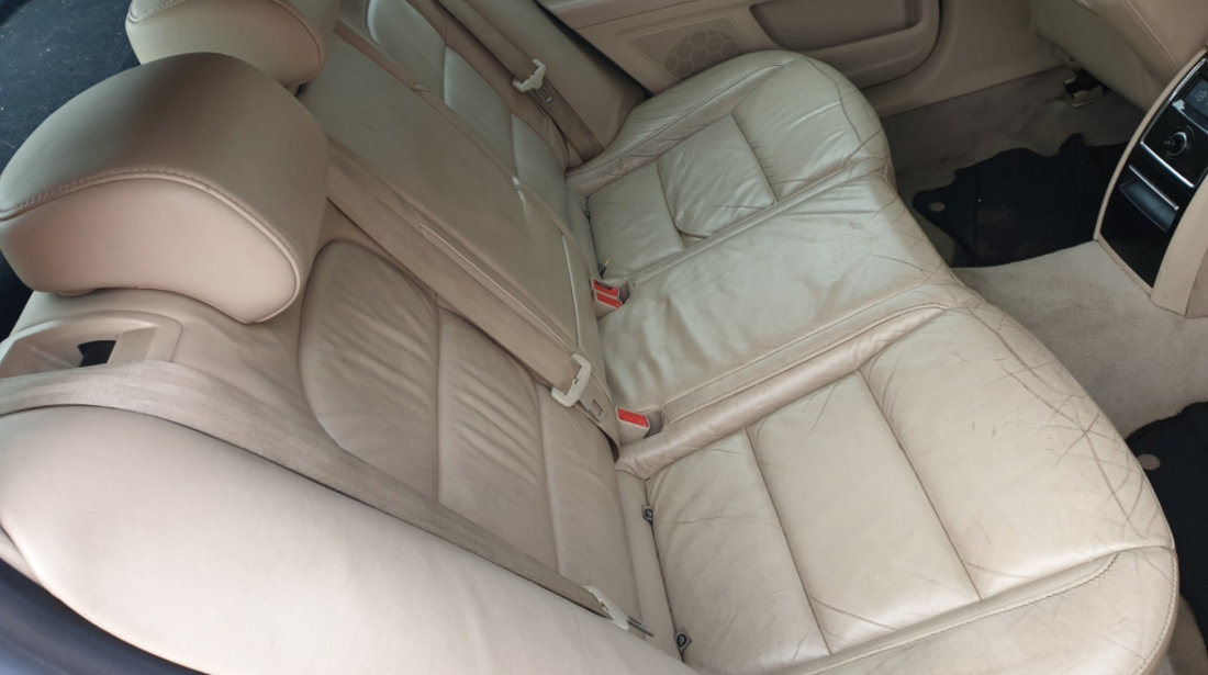 Interior Piele Crem Electric cu Incalzire Scaune Fata si Bancheta cu Spatar Skoda Superb 2 Hatchback Berlina 2008 - 2015