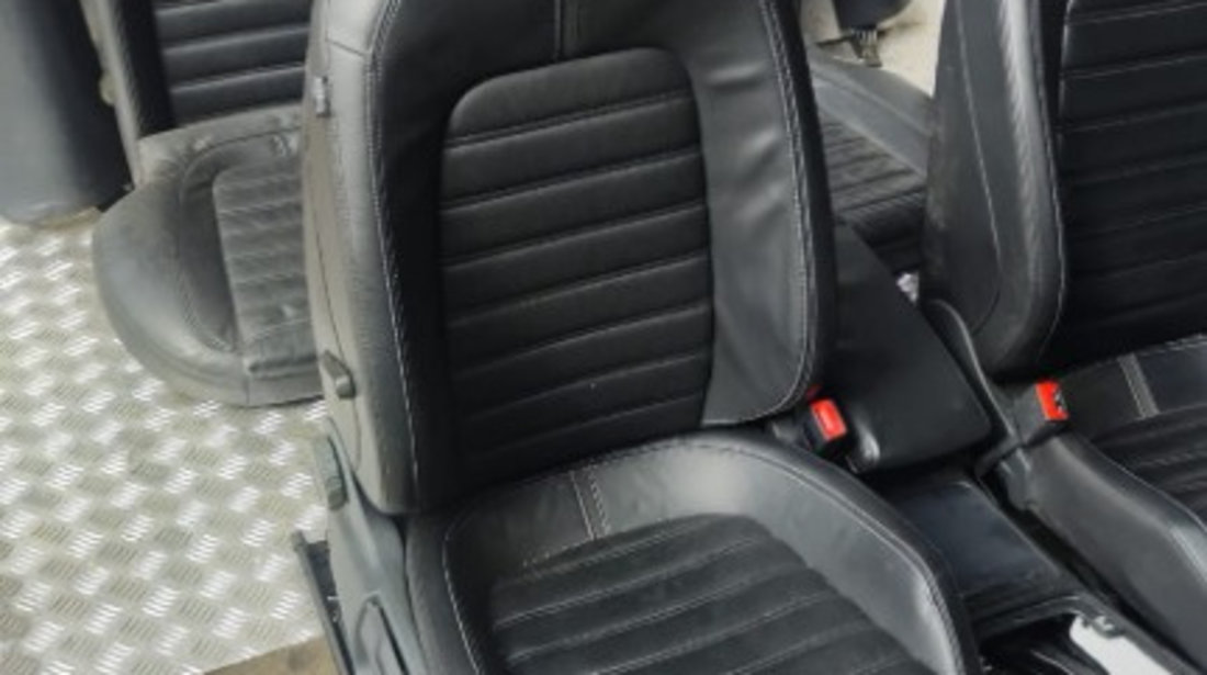 Interior piele cu inalzire Vw Passat B6 2.0 TDI combi , transmisie manuala , cod motor CBAB , an 2010