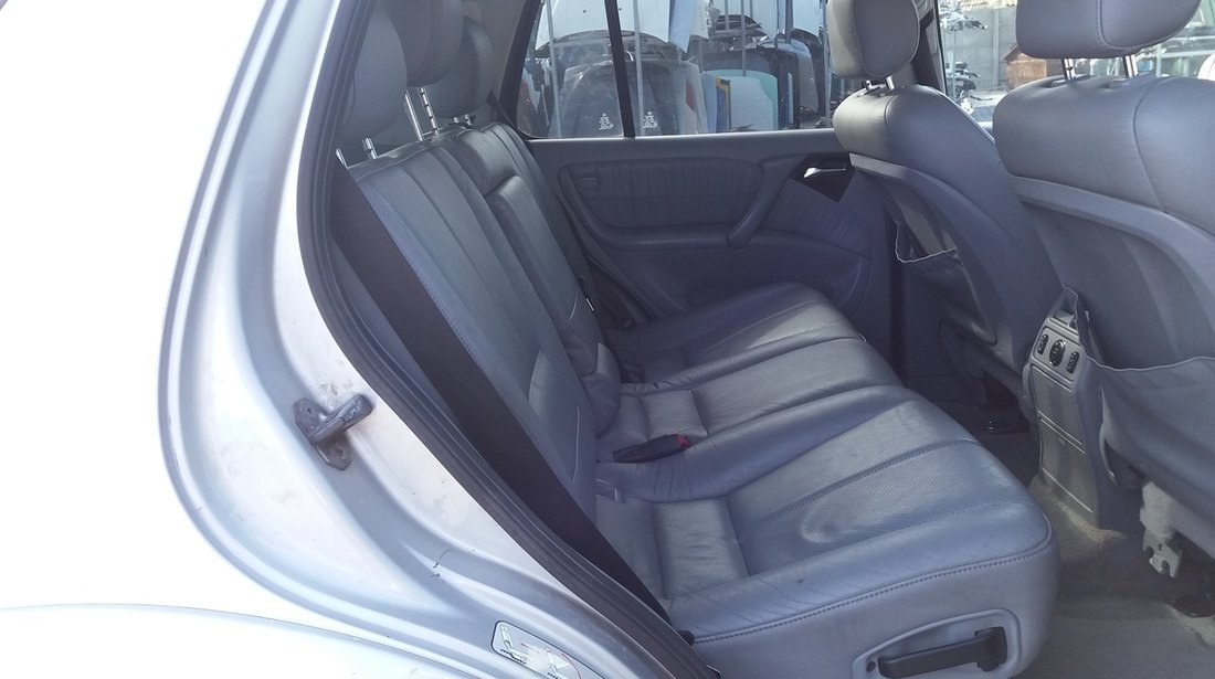 Interior piele gri (5 locuri - scaune fata, bancheta) Mercedes M-Class ML W163, fabr. 2003