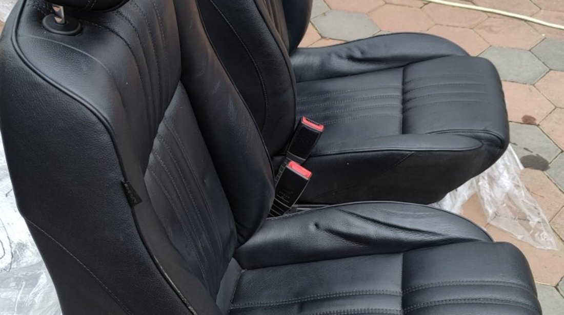 Interior piele neagra cu rabatare Alfa Romeo 159 !