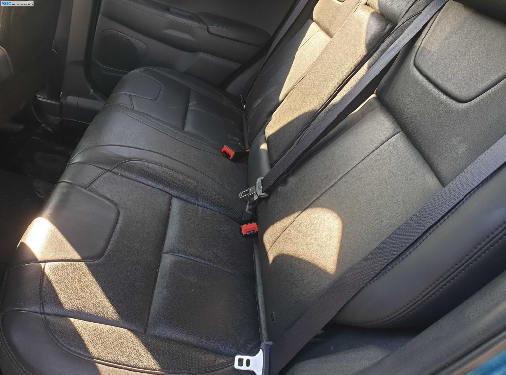 Interior Piele Neagra Scaun Scaune Stanga Dreapta Fata si Bancheta Spate cu Spatar Mitsubishi ASX 2010 - 2012 [K0579]