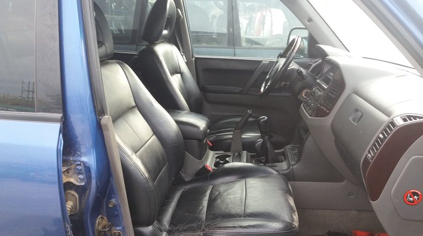 Interior piele negru, Mitsubishi Pajero V60, fabr. 2002